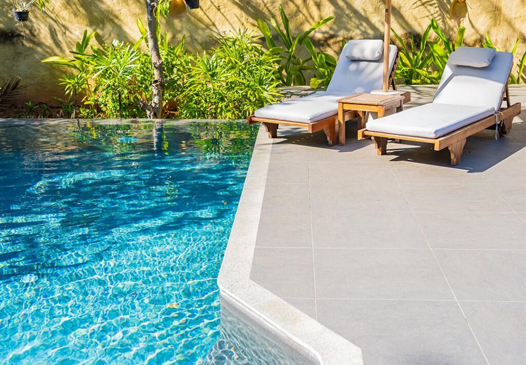 How to Clean a Green Pool